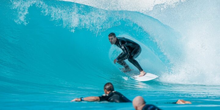 The Art of Longboarding: Style and Grace in Surfing